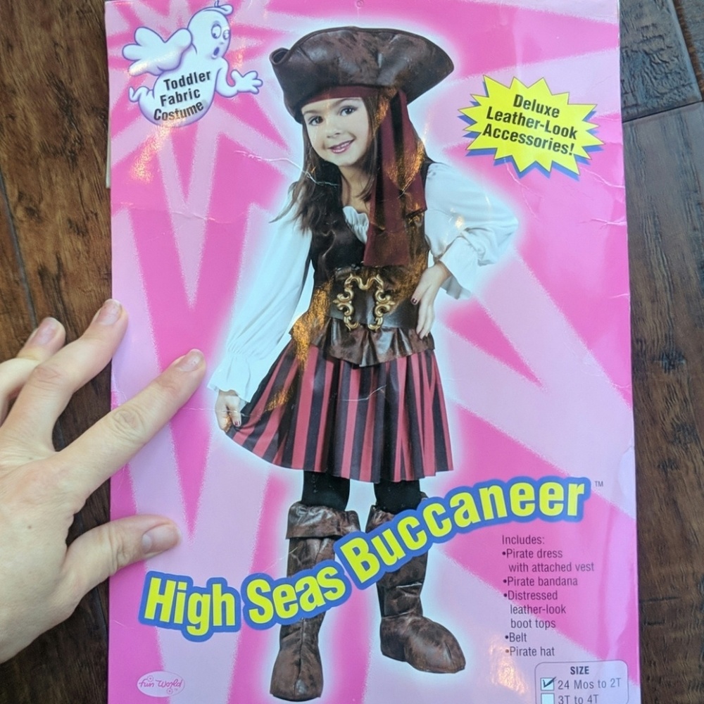 Toddler pirate/buccaneer costume 24mo/2T